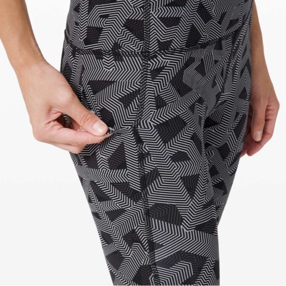 Lululemon Pace Rival High-Rise Crop Leggings 22" Labyrinth Black Light Cast - Picture 15 of 16